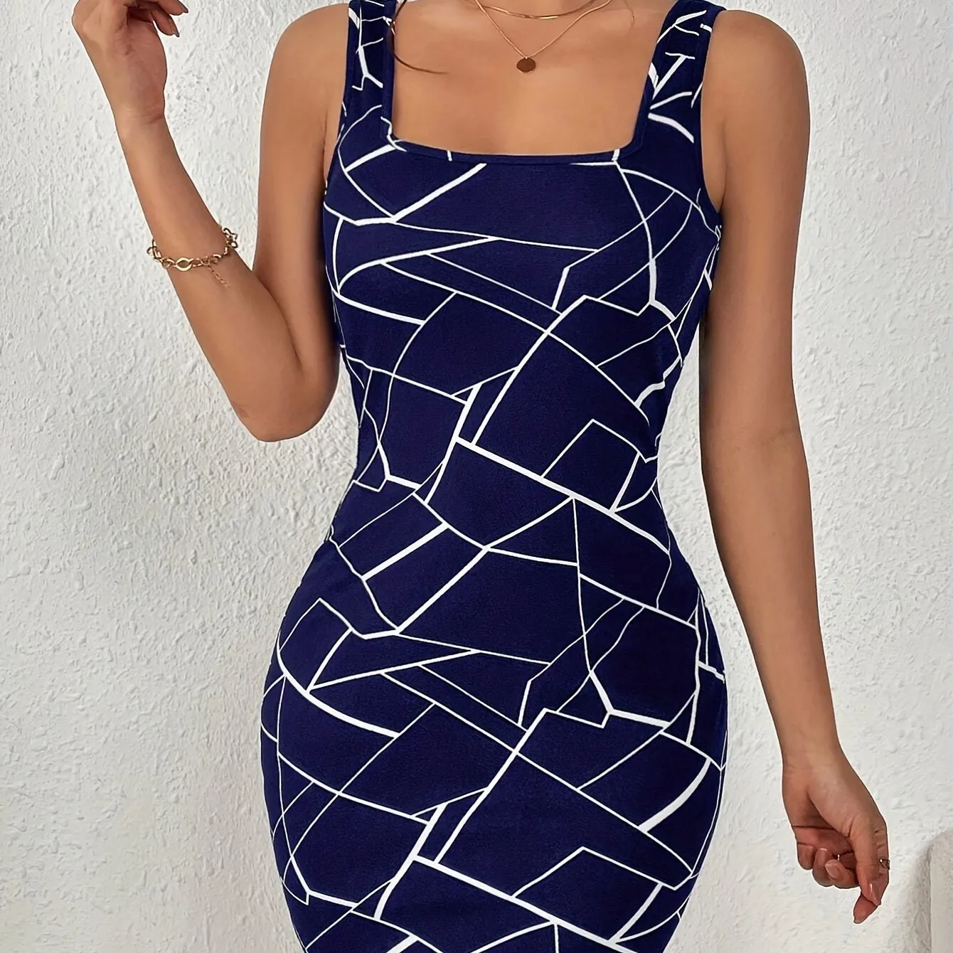 PARKA Slim-fitting Sleeveless Dress