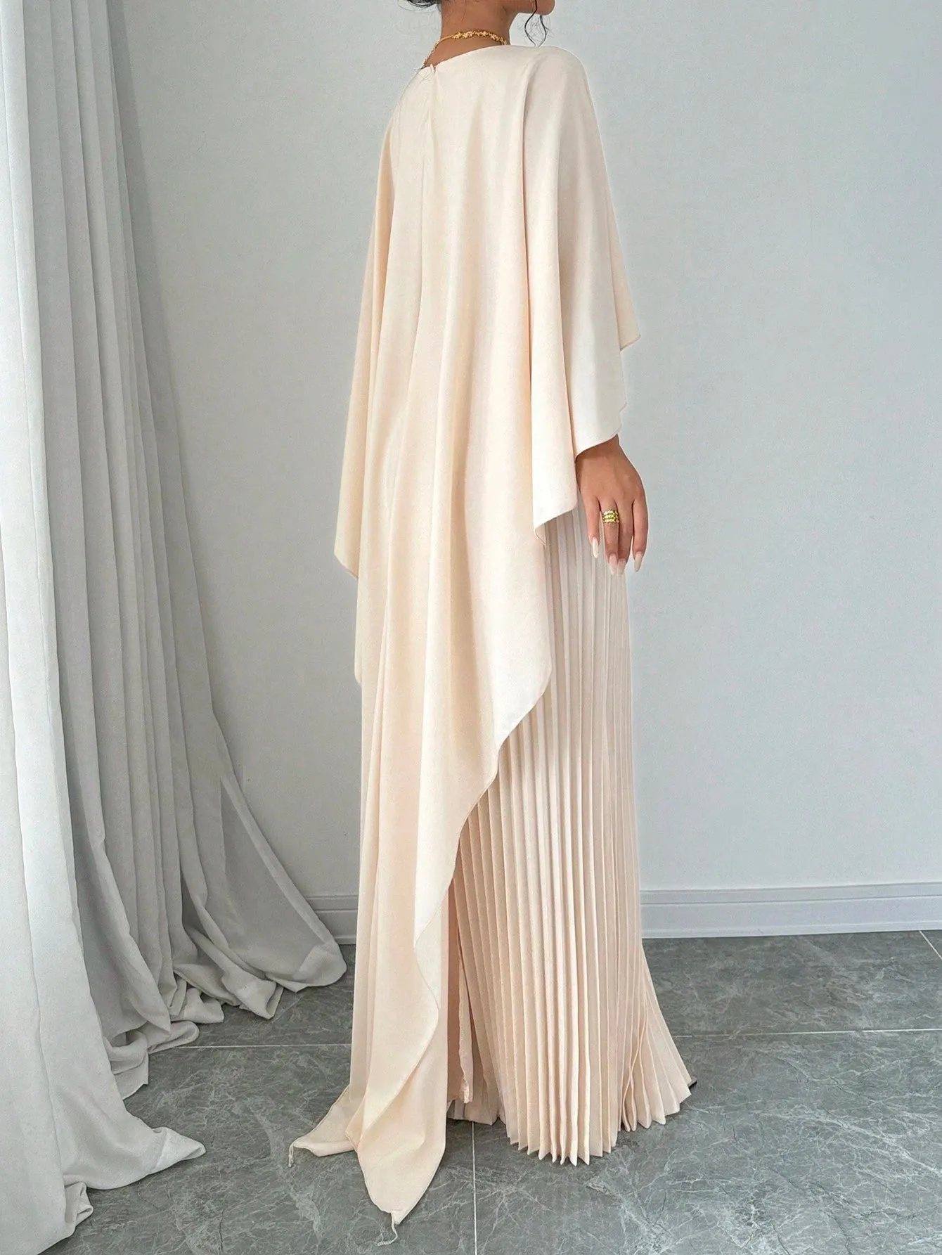 SHEIN Elenzga Women Elegant Solid Color Minimalist Casual Poncho Sleeve Dress Maxi Women Outfit
